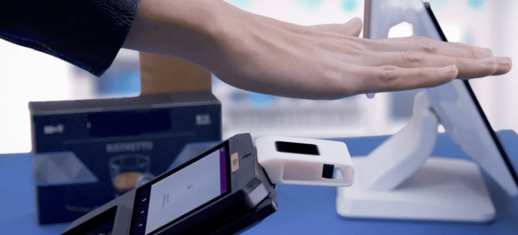 پرداخت با کف دست در امارات