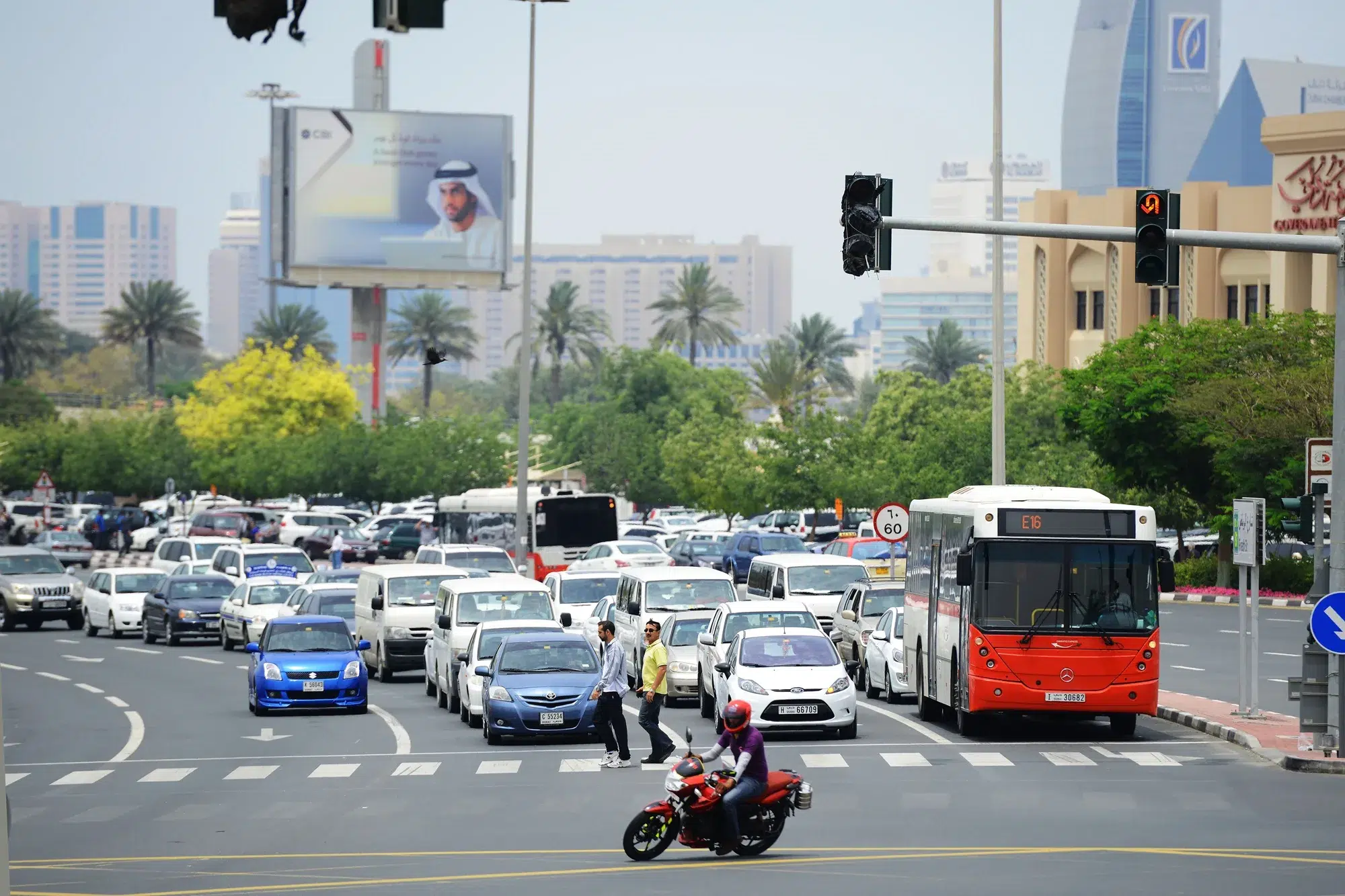dubai-traffic-lights